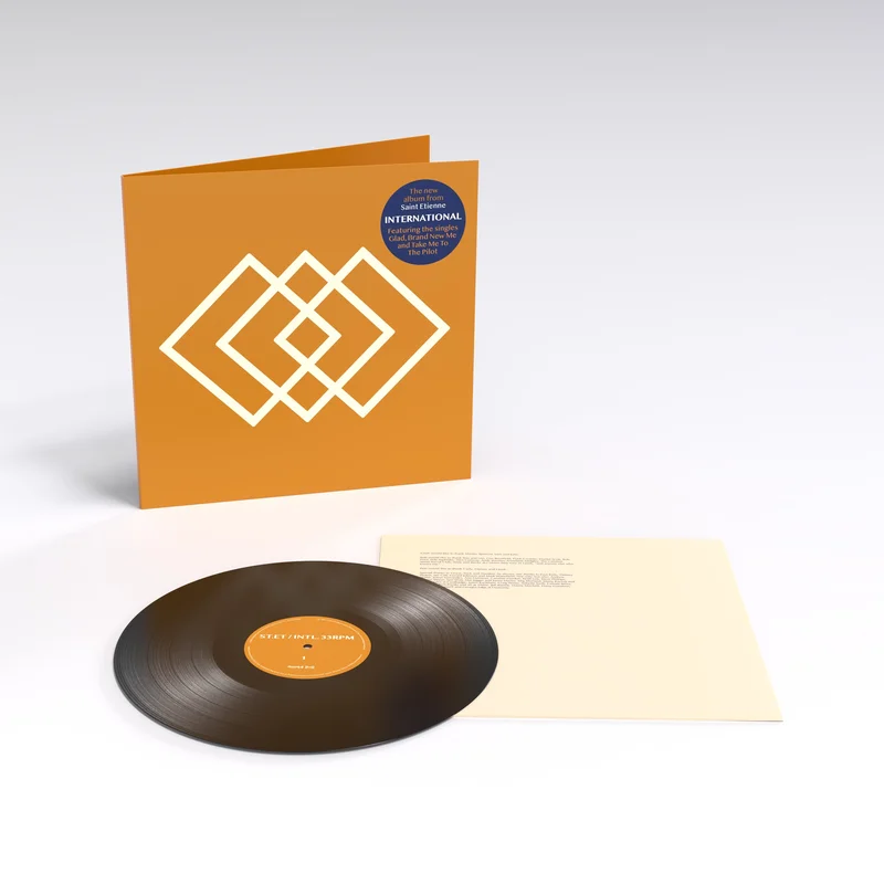 hundredrecords2677420